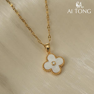 क्लासिक चार पत्ती क्लैवर 14k सोने की प्लेटेड स्टेनलेस स्टील कॉपर ज़िरकॉन प्यारा ट्रेंडी फैशन पेलेंट हार - Product Image 4