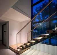 Bordure de balustrade en verre LED avec design à supports en verre trempé