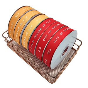 Pita Grosgrain Emas Mewah Custom Pabrik dengan Bahan Polyester Berkualitas Tinggi dan Logo Custom untuk Hadiah - Product Image 2