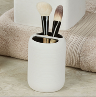 Ensemble d'accessoires de bain de salle de bain en polyrésine blanche de 7 pièces au design Offre Spéciale pour le ménage