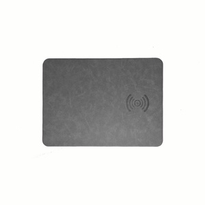 Alfombrilla de Ratón Inalámbrica Personalizada con Carga Rápida de 15W, Pequeña y Portátil, Multifuncional, de Cuero PU para Oficina - Product Image 4