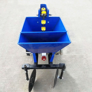 Semoir à pommes de terre agricole bleu à 1 rangée avec boîte de vitesses, facile à utiliser - Product Image 4