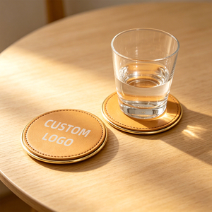 Sous-verre en cuir de luxe minimaliste personnalisé, rond ou carré, avec bordure métallique, pour bar, hôtel, maison, bureau, décoration - Product Image 1
