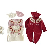 Combinaison en tricot pour bébé fille avec chapeau béret assorti, broderie fraise, col de poupée, tenue mignonne une pièce pour nouveau-né 100 jours