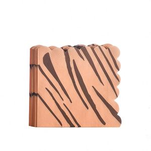 Plato de Papel Desechable con Diseño de Rayas Decorativas para Vajilla de Fiesta de Cumpleaños - Product Image 6