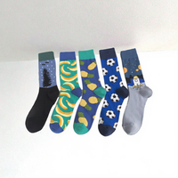 Vente de gros Chaussettes mi-mollet Funky en coton pour hommes, décontractées, antibactériennes Chaussettes drôles, banane, ananas, Jacquard à motifs pour l'automne