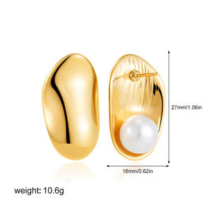 Nouveauté 2025 – Boucles d'oreilles clous en acier inoxydable plaqué or 14 carats, forme cœur vintage, haute qualité, vente en gros usine, très tendance - Product Image 2