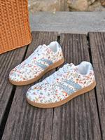 Damen Mehrfarbige Blumenmuster Low-Top Freizeitschuhe mit Eigenem Logo Umweltfreundliche Atmungsaktive Schnür-Walkingschuhe