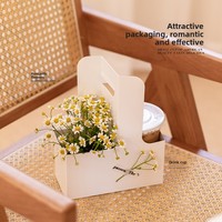 Élégant porte-gobelet d'été pour café lait thé boîte à fleurs en papier Kraft emballage à emporter sac à main Bouquet boîte-cadeau gaufrage impression