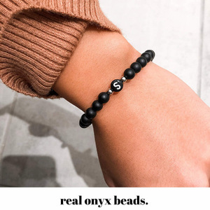 Braccialetti elasticizzati con scritta in agata smerigliata da 6mm con corda elastica con perline bracciale personalizzato <span class=keywords><strong>coppia</strong></span> di 26 lettere - Product Image 5