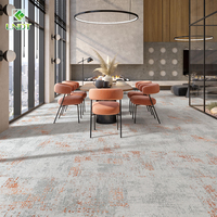 Dalles de moquette modulaires Wave47500 en nylon 6, 60x60cm, à boucles multi-niveaux, revêtement de sol commercial robuste pour bureaux, hôtels, halls d'accueil, bibliothèques