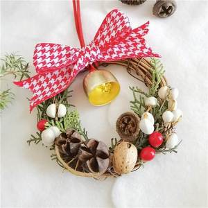 Couronne en rotin - Base en rotin en gros, personnalisation sur mesure de fleurs et plantes séchées préservées avec arrangements floraux personnalisables pour la décoration de fêtes et de la maison - Product Image 6