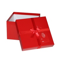 De luxe De Noël En Forme De Carré En Carton Rigide Personnalisée Rouge Ensemble Papier Cadeau Boîte Emballage En Gros Avec Couvercle Magnétique Ruban