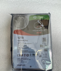 Seagate <span class=keywords><strong>ST12000NE0008</strong></span> ST12000NT001 12 To 7200 tr/min 256 Mo de cache SATA 3.5 "IronWolf Professional Edition Disque dur interne - Product Image 4