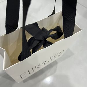 Tùy chỉnh cao cấp sang trọng bền mờ giấy Quà Tặng mua sắm Túi với dây thừng xử lý và chết cắt cho Bow-Tie trang trí nội thất - Product Image 6