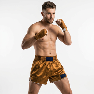 Pantalones Cortos de Boxeo Muay Thai para Hombre, de Satén, Cintura Elástica, Transpirables, con Apliques de Logotipo Dorado en la Parte Delantera, para Entrenamiento - Product Image 1