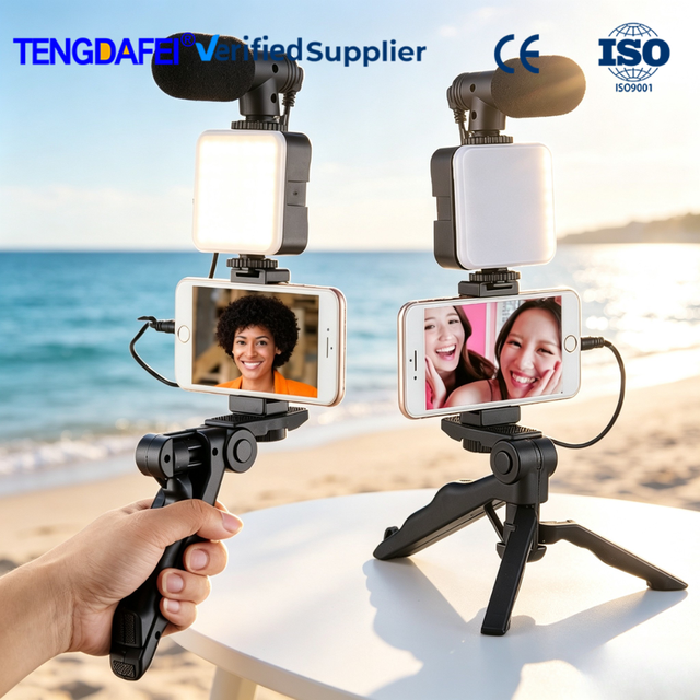 2026 New Arrival Smartphone Vlogging Kit Table Tripod Shotgun Mic Dimmable LED Light Live Streaming Kit Spot Wholesale