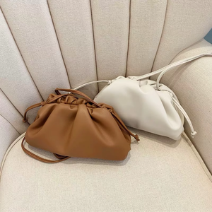 Borsa da donna in vera pelle con borsa in morbida pelle - Product Image 1