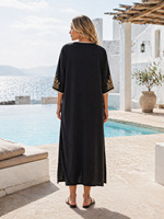 Robe Kaftan Midi Femme Noire Dorée à Broderie Florale Col en V Fendue sur le Côté Ample Cache-maillot de Plage Modeste Caftan de Resort