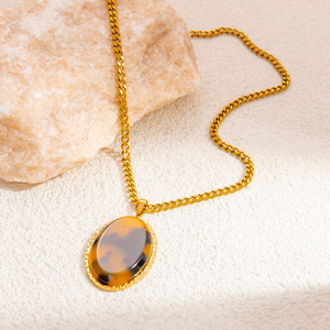 Collar con colgante de flor de acero inoxidable, dije de resina de café para mujer, joyería de moda - Product Image 4