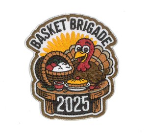 Écussons brodés personnalisés avec logo de marque pour vêtements de mode - Product Image 4