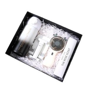 Set di sciarpa di <span class=keywords><strong>san</strong></span> <span class=keywords><strong>valentino</strong></span> in stile cinese pratico regalo di natale di compleanno <span class=keywords><strong>per</strong></span> amici maschi Souvenir di nozze - Product Image 5