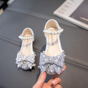 Summer New Girls <span class=keywords><strong>Elsa</strong></span> Princess Soft-Sole Single-Layer Leather Dress Shoes Performance Crystal PU Insole for Party Occasions - Product Image 3