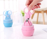 Kit de manucure pour bébé le plus vendu en gros, comprenant des ciseaux à ongles, un coupe-ongles, un cure-oreille et une lime à ongles