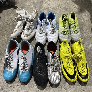 Chaussures de Football à Crampons Usagées de Marques Internationales et Chinoises Hommes, <span class=keywords><strong>Bottes</strong></span> de Soccer <span class=keywords><strong>d</strong></span>'<span class=keywords><strong>Occasion</strong></span> Originales - Product Image 4