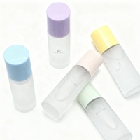 Mattweiße 10ml 15ml Runde Glas-Mini-Parfümflasche mit Farbigen Verschlüssen