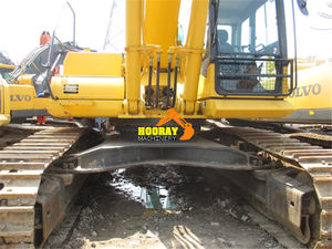 Excavadora de cadenas Komatsu PC450-7 de segunda mano, 40 toneladas, original de Japón, motor Komatsu de 246KW de potencia, capacidad de la cucharóna de 0.8m. - Product Image 3