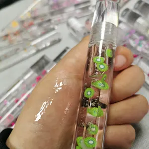 2021 새로운 트렌드 기본 개인 라벨 공급 클리어 튜브 맞춤 반짝이 펌핑 채식주의 귀여운 보습 과일 도매 립글로스