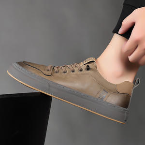 Nouvelles chaussures en cuir de haute qualité, petites chaussures blanches, mode décontractée, chaussures de marche, résistantes à l'usure, respirantes, chaussures pour hommes - Product Image 4