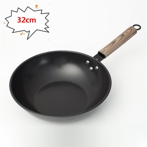 Non-Stick Wok With Wooden Handle For Induction And Gas Stoves 32 Cm - Product Image 3