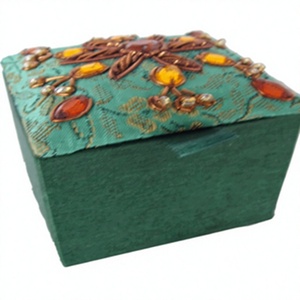 Handmade <b>Rectangular</b> Green Brocade Eco-friendly Silk Embroidery Box Floral Design Cotton Fabric Home Decoration Accessory - Product Image 3
