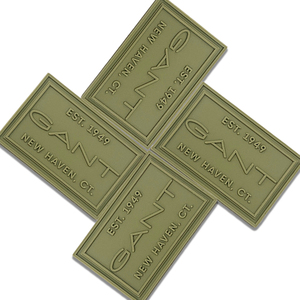 Tùy chỉnh bất kỳ màu sắc 3D Silicone <span class=keywords><strong>PVC</strong></span> cao su các bản vá lỗi với laser cắt cạnh thân thiện với môi logo dập nổi cho quần áo & Túi xách (cuộn hình dạng) - Product Image 1