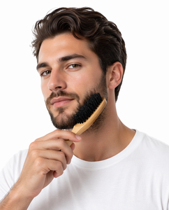 <span class=keywords><strong>Brosse</strong></span> à <span class=keywords><strong>barbe</strong></span> pour homme avec logo personnalisé, écologique, en bambou, manche en bois de hêtre naturel, poils de sanglier doux pour le peignage des poils du visage - Product Image 3