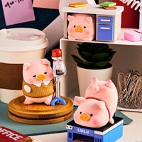 Caja Sorpresa Auténtica TOYZEROPLUS LuLu la Cerdita con Figura Decorativa Flocada de la Serie El Cerdo Ocupado en el Trabajo