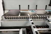 Scie à quatre côtés haute vitesse MINGAN 50m/min pour portes en bois MA-NP280M – Scie CNC pour le dégrossissage et le chanfreinage des portes