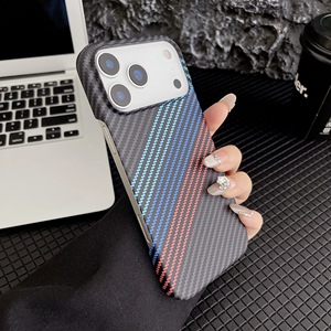 Custodia per telefono di lusso ultrasottile in fibra di carbonio con texture satinata per <span class=keywords><strong>iPhone</strong></span> 17 Air 16 15 14 13 Pro Max, <span class=keywords><strong>cover</strong></span> posteriore antiurto a mezza protezione - Product Image 4