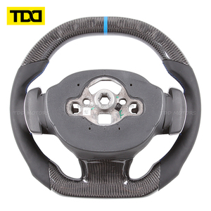 Volante Deportivo de Cuero con Fibra de Carbono TDD, Compatible con Volvo XC60 XC90 XC40 S60 - Product Image 5