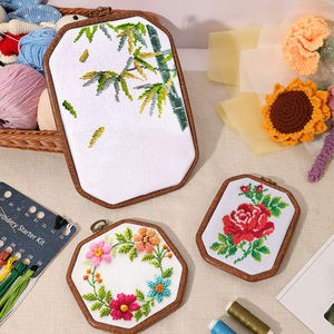 <span class=keywords><strong>Kit</strong></span> de accesorios de moda Looen, nuevo estilo, aro de <span class=keywords><strong>bordado</strong></span> Irregular, marco de madera de bambú para aros de punto de cruz, costura - Product Image 1