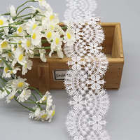 Robe de mariée fantaisie personnalisée bordure en dentelle chimique soluble dans l'eau pour robe de fille