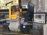 Machine de découpe de pierre CNC FHRC-250/500-4 G pour balustre en granit avec PLC et moteur 29,5 kW 380 V