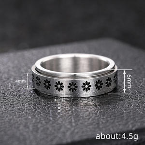 Anello con motivo floreale in acciaio inossidabile, design moderno unisex, fascia girevole, gioiello regalo DJ057 - Product Image 4