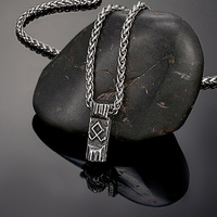 Pendentif Rune Acier Inoxydable Collier Viking Nordique Geometrique Bijou Unisexe Gros Grossiste Homme Femme Cadeau Mode