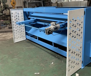 Machine de découpe automatique de tôles AOXUAN avec moteur, lame de 1600 mm, épaisseur de 1,2 à 2 mm, vitesse rapide, 380 V - Product Image 4