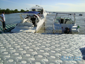 Ponton flottant de luxe en HDPE de haute qualité avec une capacité de 350 kg/m, durée de vie de 10 à 15 ans, certifié ISO/CE/TUV pour bateaux et navires - Product Image 4