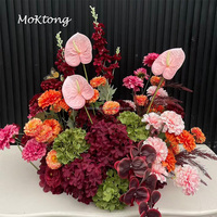 MoKtong OEM Hochzeitsdekoration im Landhausstil, Rot-Grüner Kunstblumenstrauß, Outdoor-Hochzeitstisch-Mittelstück