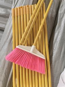 Mango de escoba de madera recubierto de PVC Color personalizado de alta calidad/Palos de fregona de madera/mango <span class=keywords><strong>Broomo</strong></span> - Product Image 2